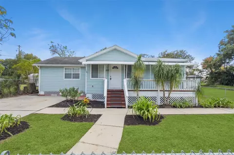 507 W Oakland Ave, Oakland, FL 34760