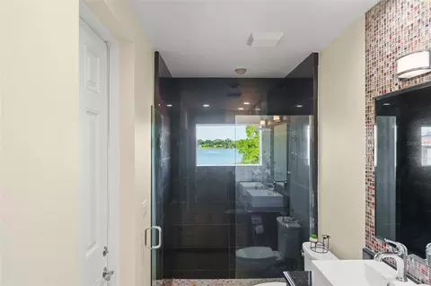 Bath - 9575 Westover Roberts Rd, Windermere, FL 34786 photo 5 of 8