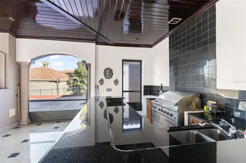 Kitchen - 9575 Westover Roberts Rd, Windermere, FL 34786 photo 7 of 7