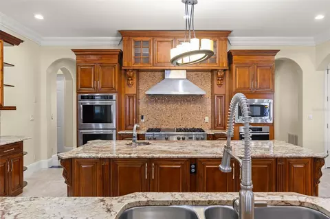 Kitchen - 9575 Westover Roberts Rd, Windermere, FL 34786 photo 3 of 7