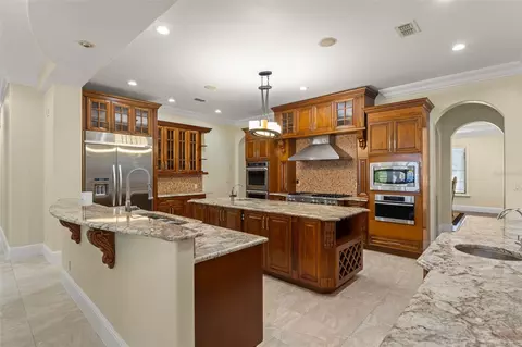 Kitchen - 9575 Westover Roberts Rd, Windermere, FL 34786 photo 2 of 7