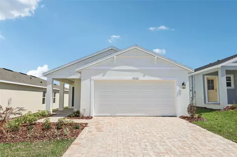 1933 Diamond Head Cir, Haines City, FL 33844