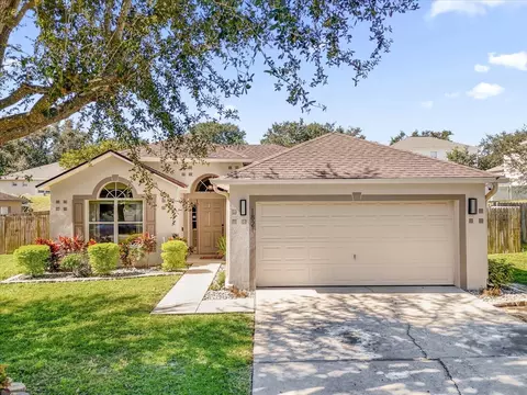 1821 Western Hills Ln, Mascotte, FL 34753