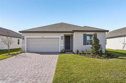 1220 Pampus Dr, Daytona Beach, FL 32124