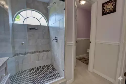 Bath - 2722 Maywood St, Eustis, FL 32726 photo 2 of 3