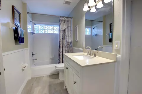 Bath - 2722 Maywood St, Eustis, FL 32726 photo 3 of 3