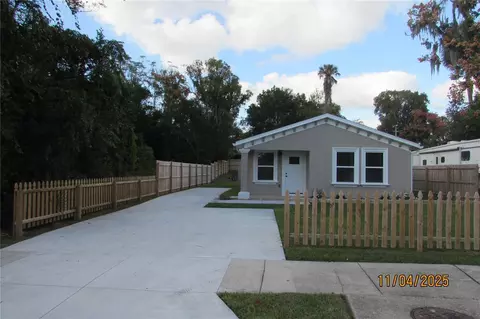 429 W Carolina Ave, Deland, FL 32720