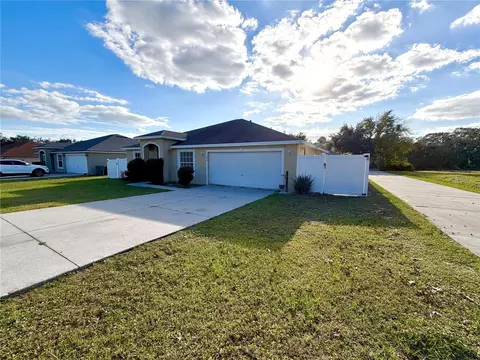 1934 Sawfish Dr, Kissimmee, FL 34759