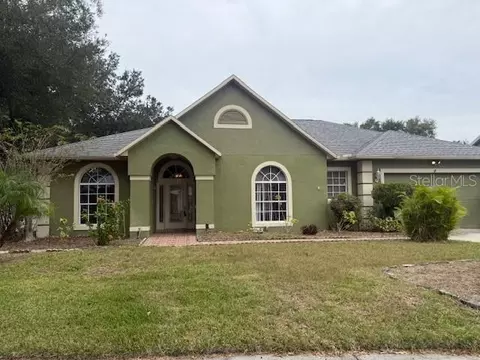 9427 Raven Dell St, Orlando, FL 32825