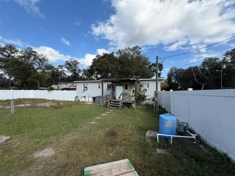 11374 SE 189th Ct, Ocklawaha, FL 32179