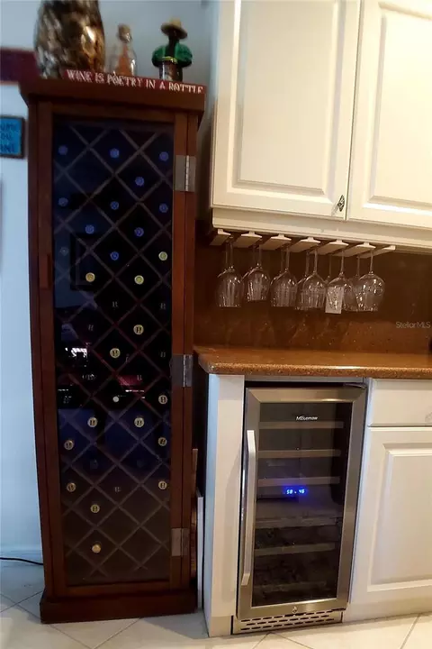Kitchen - 5662 Whitehead St, Bradenton, FL 34203 photo 6 of 8