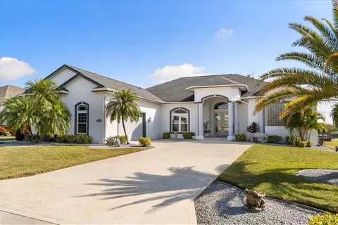 2759 Huntington Hills Dr, Lakeland, FL 33810