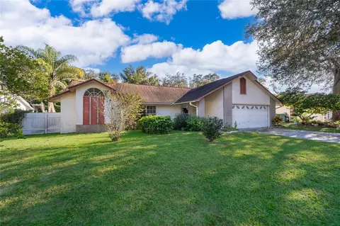 523 Sundown Trl, Casselberry, FL 32707