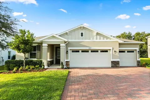 10478 Spring Lake Dr, Clermont, FL 34711