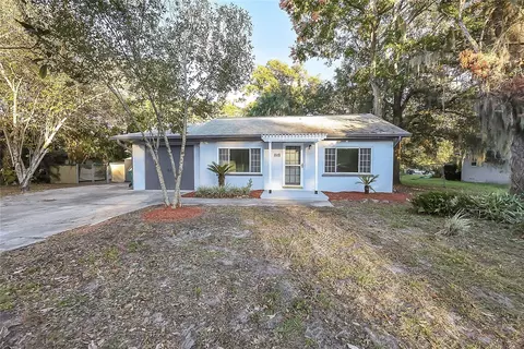 215 N Salisbury Ave, Deland, FL 32720