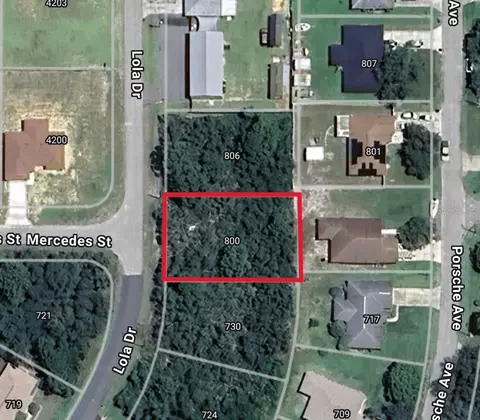 800 Lola Dr, Sebring, FL 33872