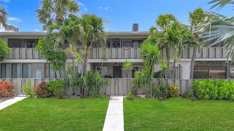 6200 Flotilla Dr #262, Holmes Beach, FL 34217