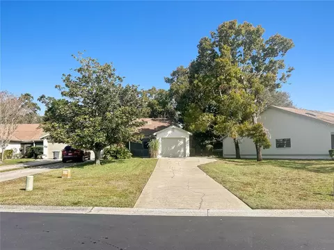 11746 Spring Tree Ln, Port Richey, FL 34668