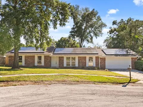 4 Wooden Shoe Ln, Longwood, FL 32750
