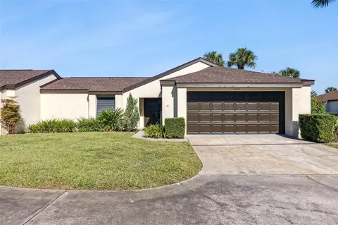 1932 Maple Cir #1932, Tavares, FL 32778