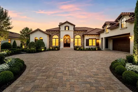 6130 Grosvenor Shore Dr, Windermere, FL 34786