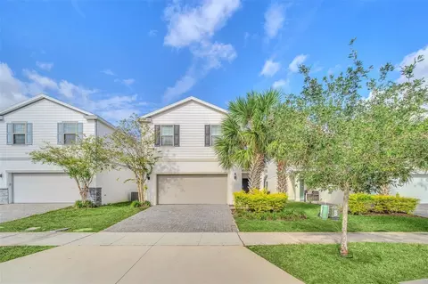 2468 Dubai St, Kissimmee, FL 34747