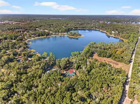 201 N West St, Interlachen, FL 32148