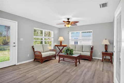 Living - 201 N West St, Interlachen, FL 32148 photo 9 of 10