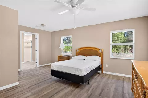 Bedroom - 201 N West St, Interlachen, FL 32148 photo 1 of 5