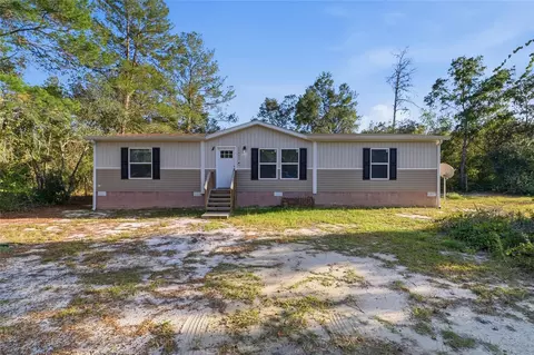 25800 Blue Lakes Dr, Paisley, FL 32767