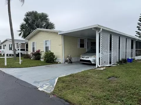 6085 Seashore Dr #N/A, Atlantis, FL 33462
