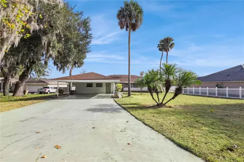 28228 Tammi Dr, Tavares, FL 32778