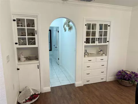 Entry Way - 17067 NW Gainesville Rd, Reddick, FL 32686 photo 1 of 1