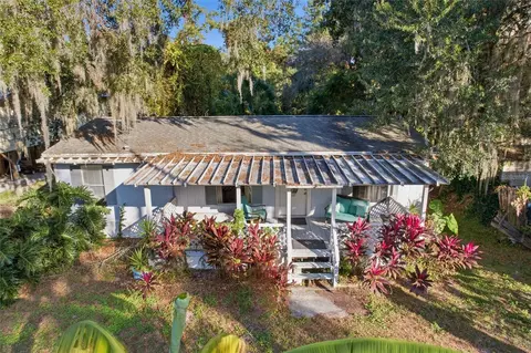 843 Cr 484, Lake Panasoffkee, FL 33538