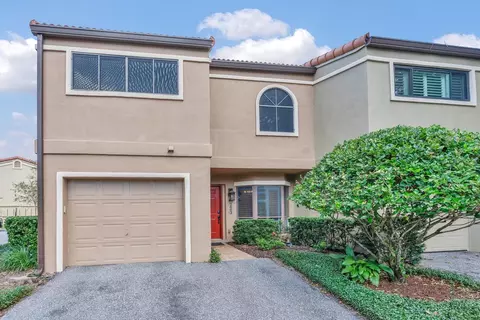 223 Quayside Cir #C, Maitland, FL 32751