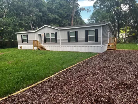 3407 Woodland St, Palatka, FL 32177