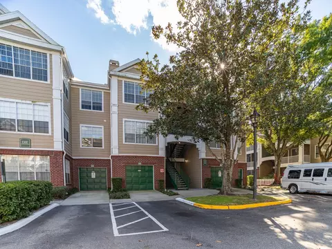 8300 Elm Park Dr #738, Orlando, FL 32821
