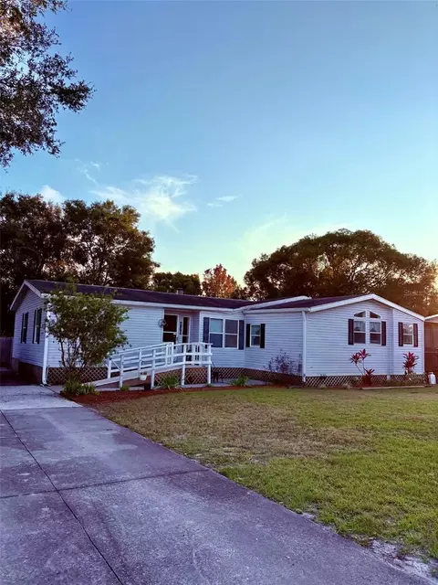 440 Sunshine Ct, Deland, FL 32724