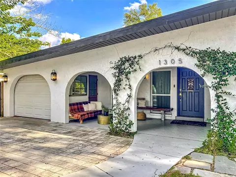 1305 Heron Dr, Orlando, FL 32803