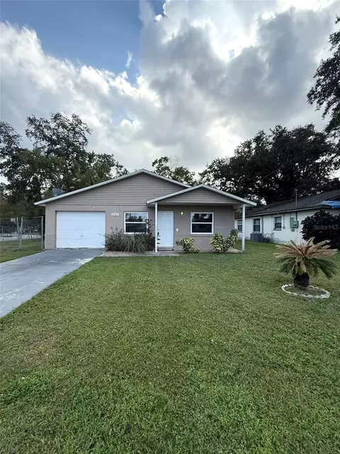 301 W 26 St, Sanford, FL 32773
