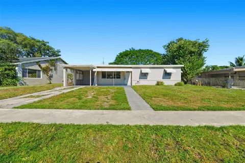 3947 Pensacola Dr, Lake Worth, FL 33462