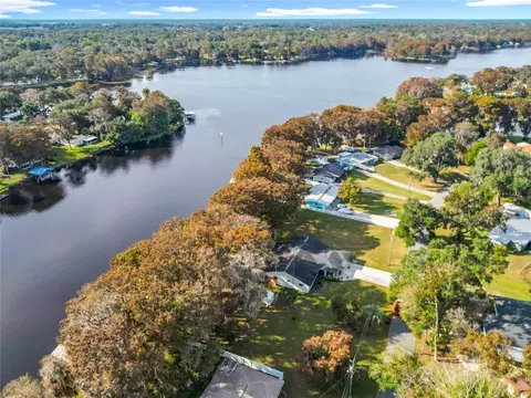 7686 S Crescent Loop, Floral City, FL 34436