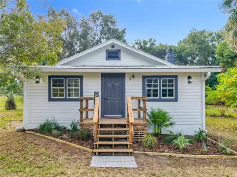 14090 162nd Pl, Weirsdale, FL 32195