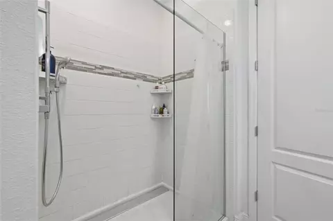 Bath - 3333 Wauseon Dr, Saint Cloud, FL 34772 photo 1 of 2