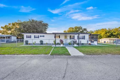24 Flamingo Blvd, Winter Haven, FL 33880