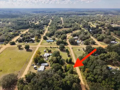 206 N Helmers Ave, Interlachen, FL 32148