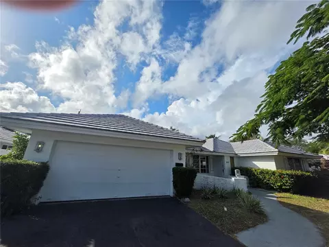 6011 NE 19th Ave, Fort Lauderdale, FL 33308