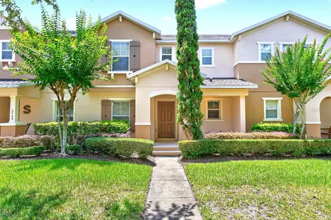 2564 Abey Blanco Dr, Orlando, FL 32828