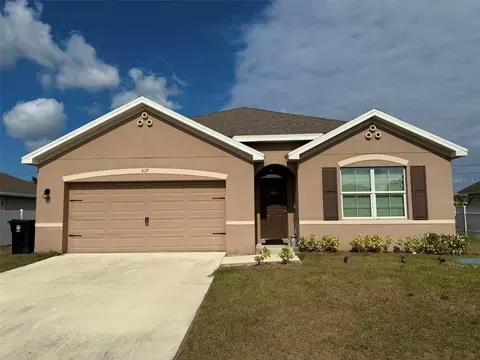 517 SW Lacroix Ave, Port Saint Lucie, FL 34953