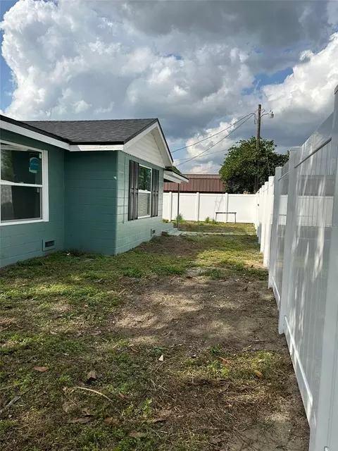 Exterior - 2015 12 Laurel St, Bartow, FL 33830 photo 7 of 8